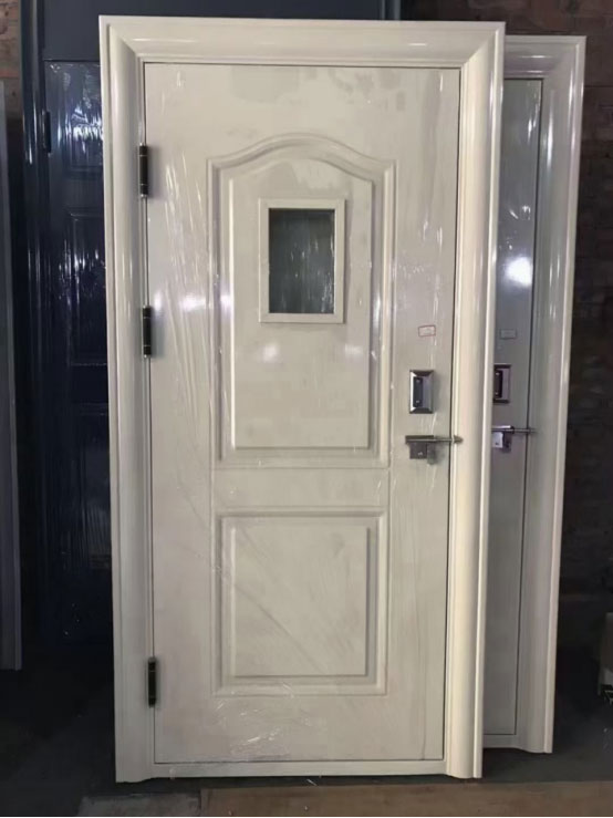 麟游学校教室门 麟游学校教室门