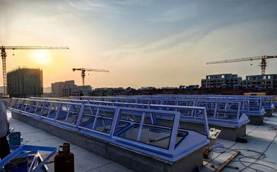 消防麟游排烟窗开启角度