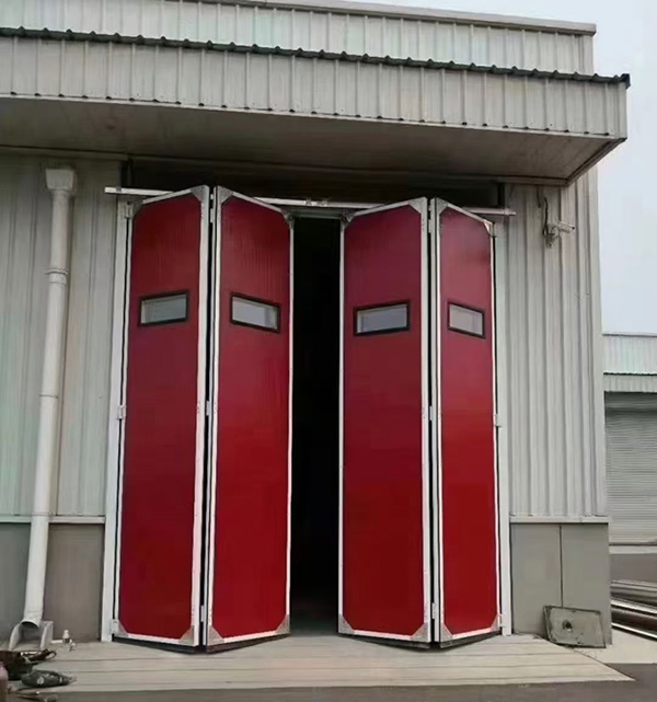 麟游工业折叠门在大型装配车间出入口的应用实例