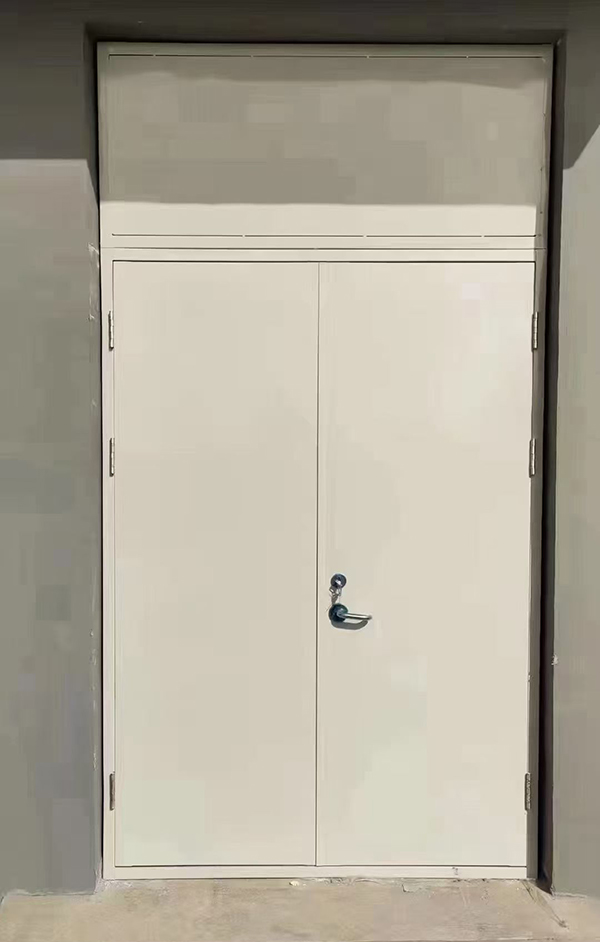 展览馆项目完成大跨度麟游防火门安装